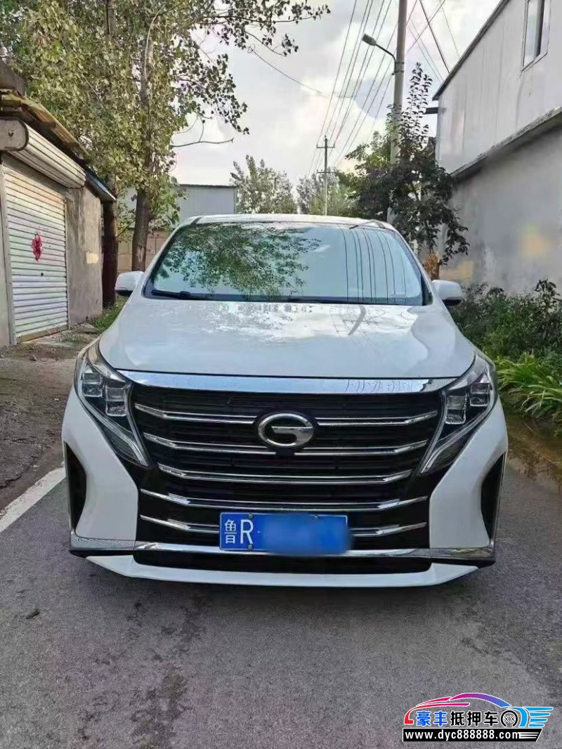 抵押车出售24年传祺M8轿车