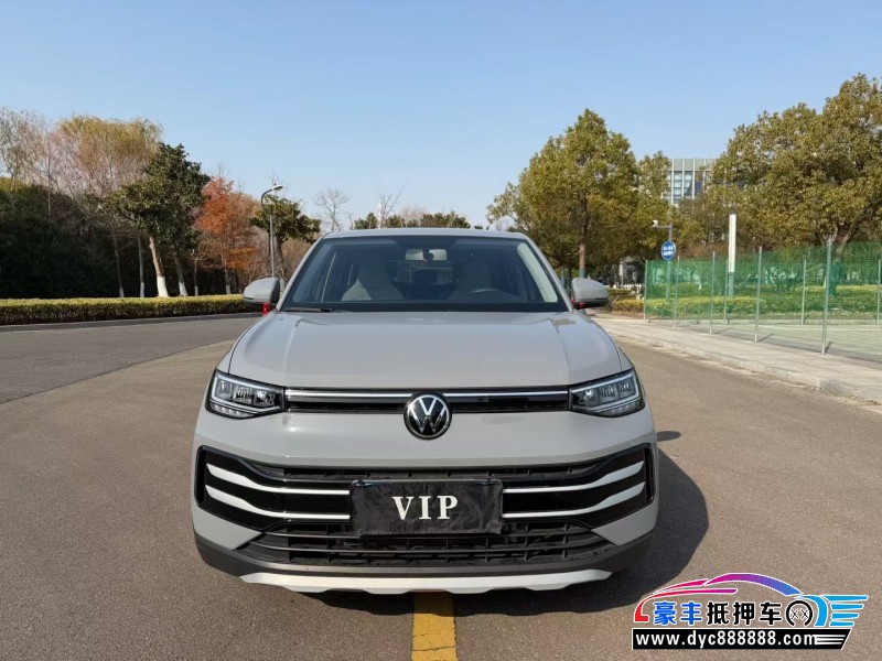 25年大众途岳轿车抵押车出售