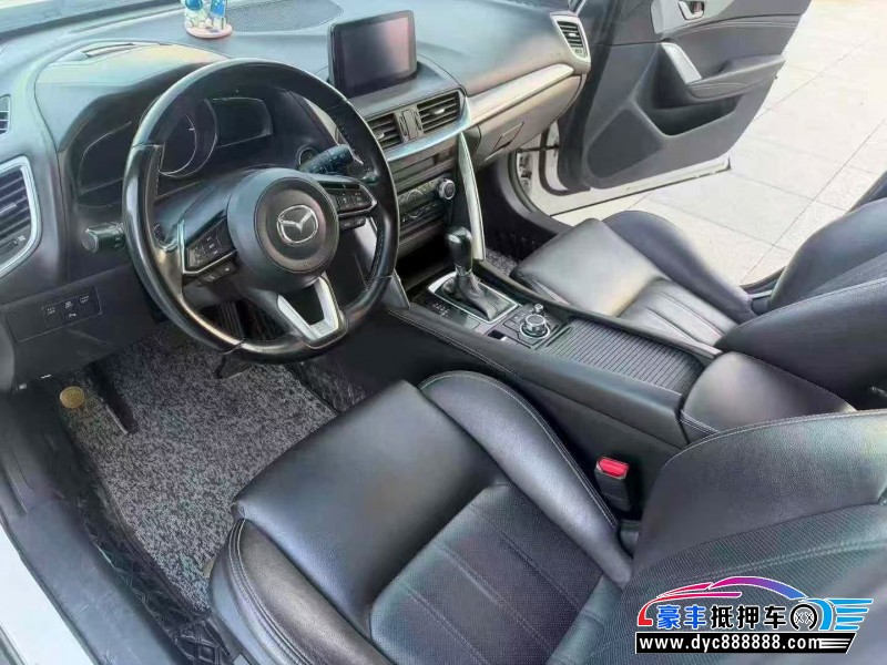 17年马自达CX-4轿车抵押车出售