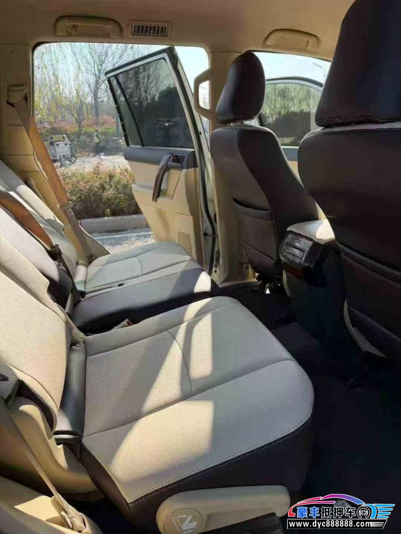 15年丰田普拉多（霸道）轿车抵押车出售