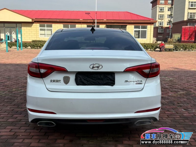 15年现代索纳塔轿车抵押车出售