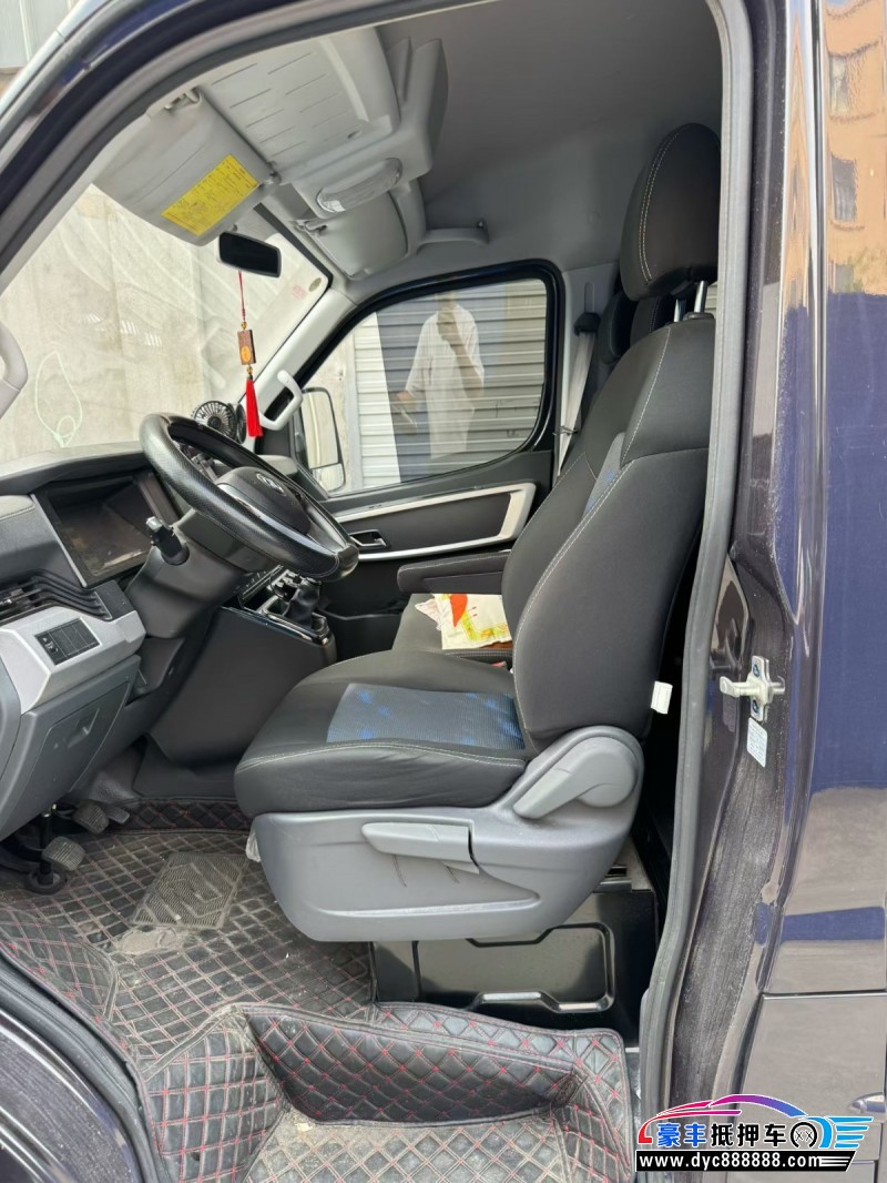 23年东风御风轿车抵押车出售