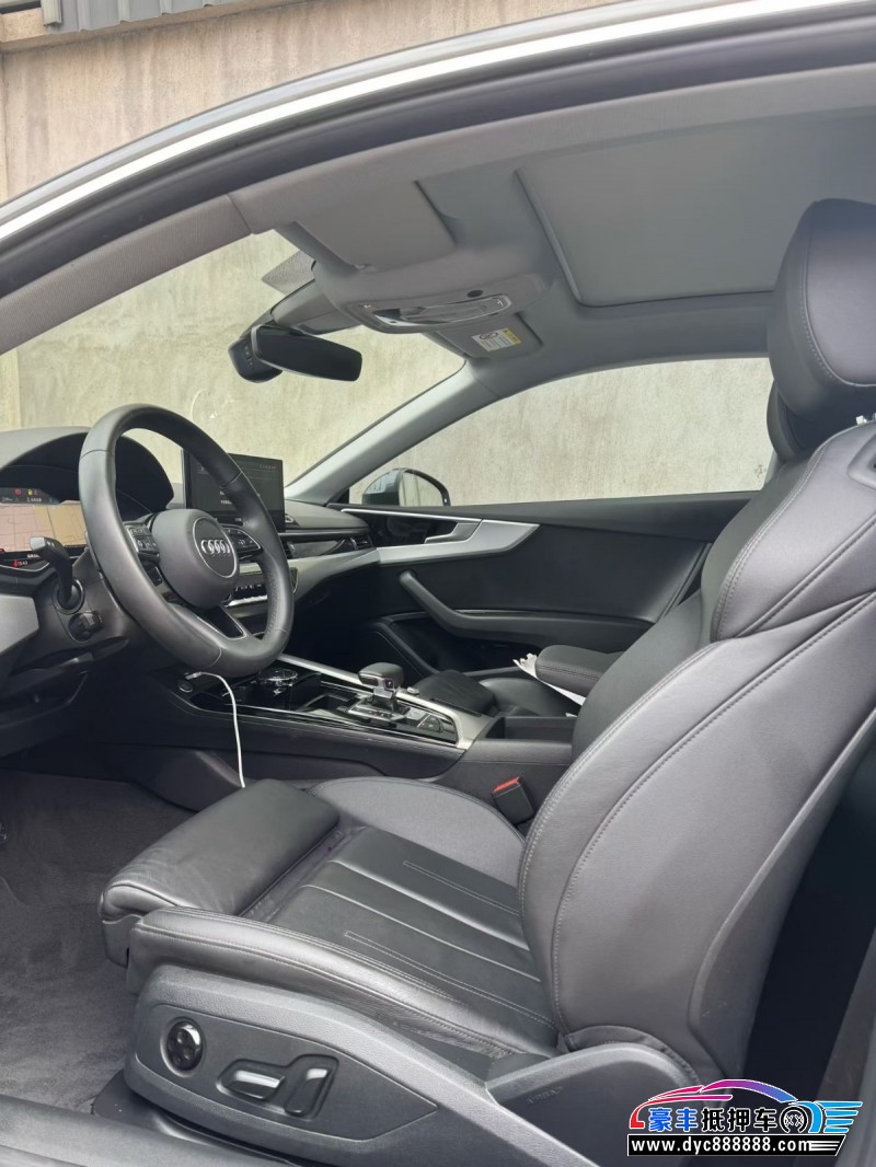 24年奥迪A5轿车抵押车出售