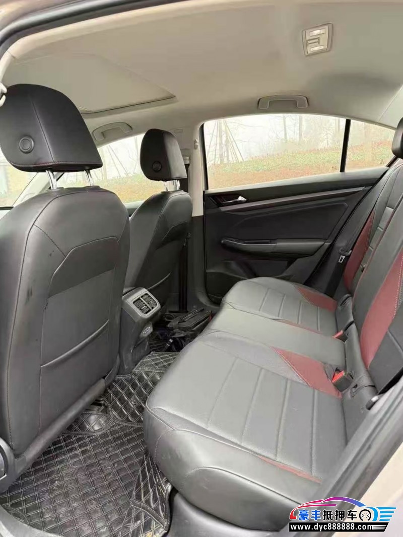 20年大众宝来轿车抵押车出售