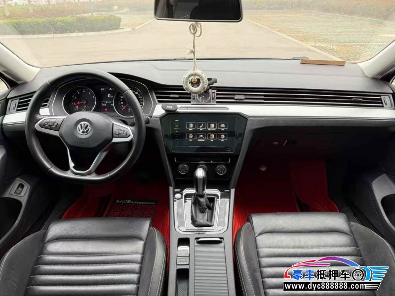 20年大众迈腾轿车抵押车出售