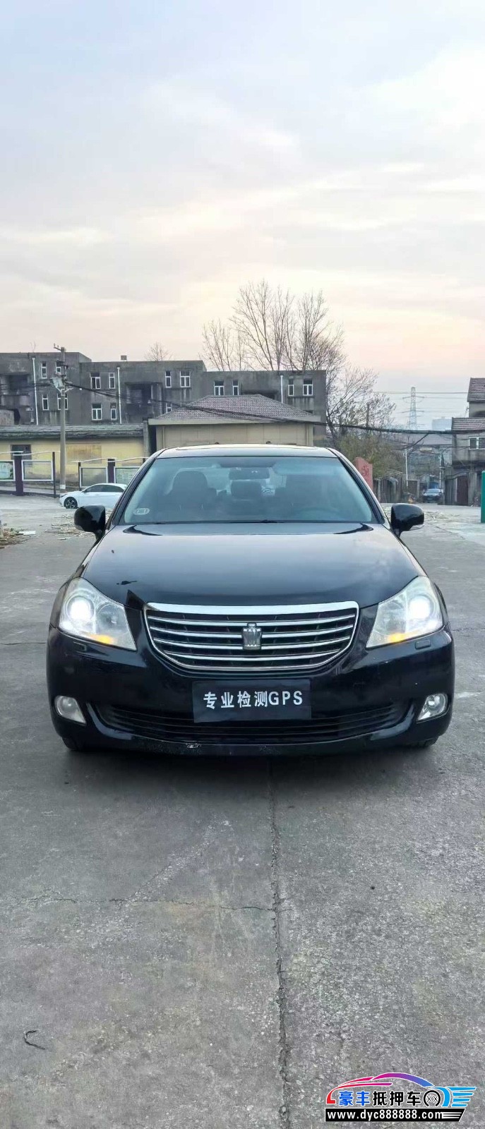 10年丰田皇冠轿车抵押车出售