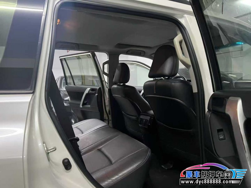 18年丰田普拉多（霸道）轿车抵押车出售