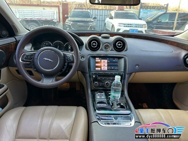 13年捷豹XJL轿车抵押车出售