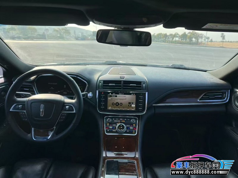 18年林肯大陆轿车抵押车出售