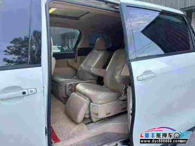 18年丰田普瑞维亚轿车抵押车出售