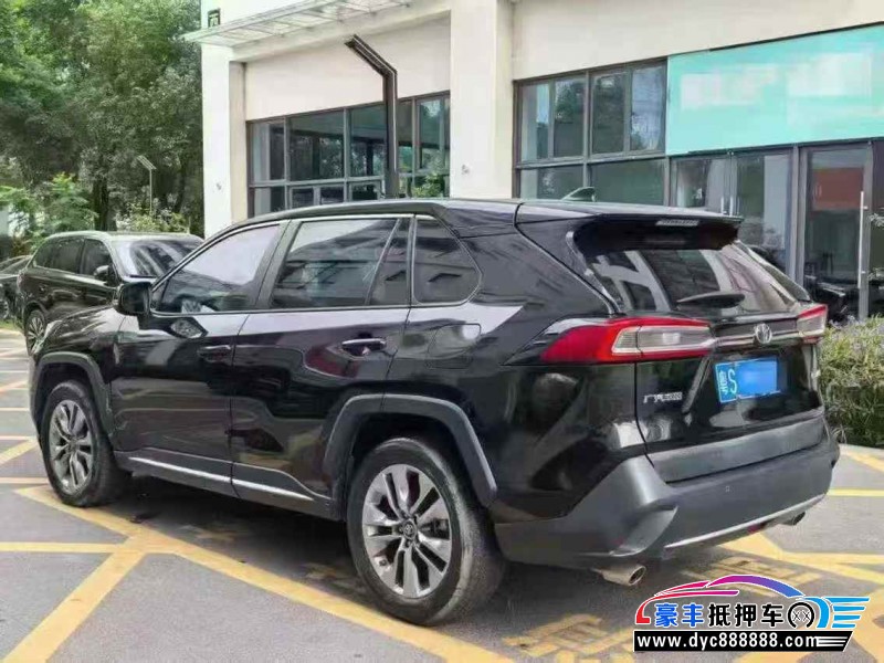 22年丰田威兰达轿车抵押车出售