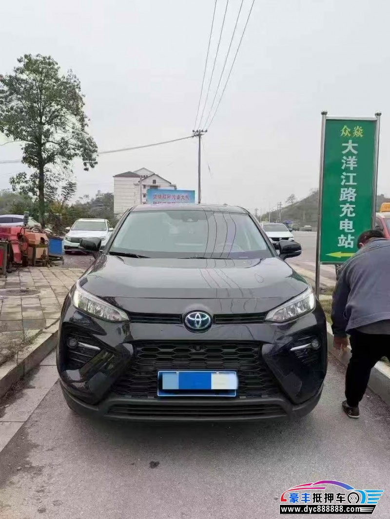 22年丰田威兰达轿车抵押车出售