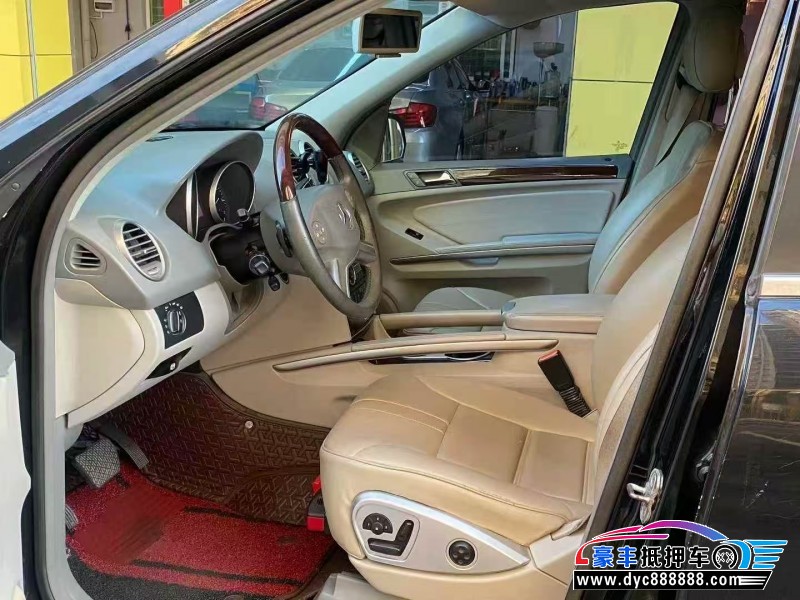 11年奔驰ML轿车抵押车出售