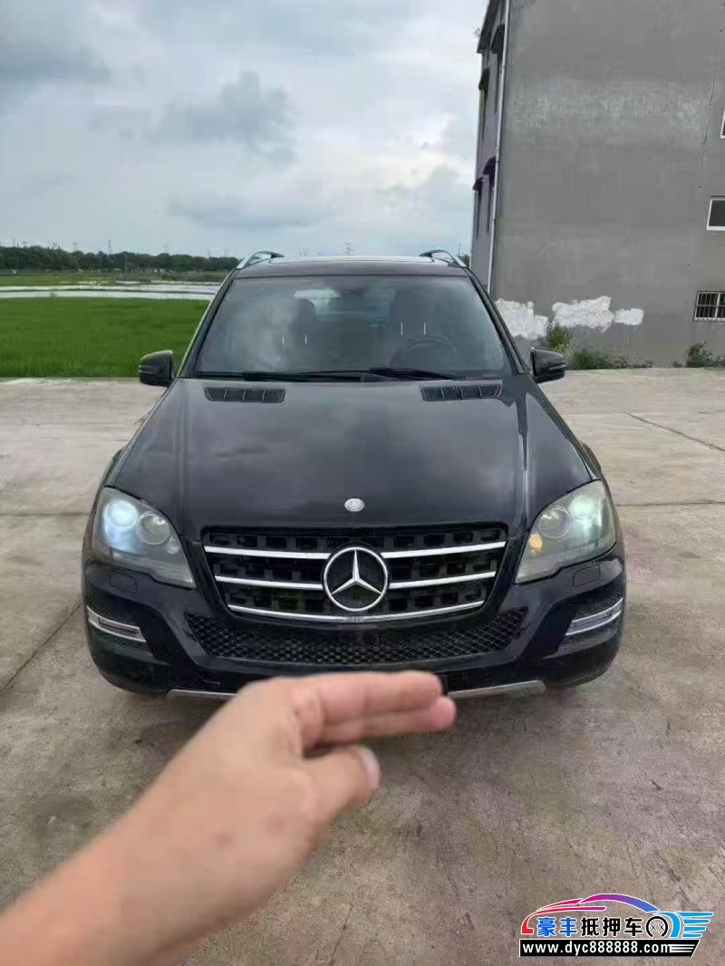 11年奔驰ML轿车抵押车出售