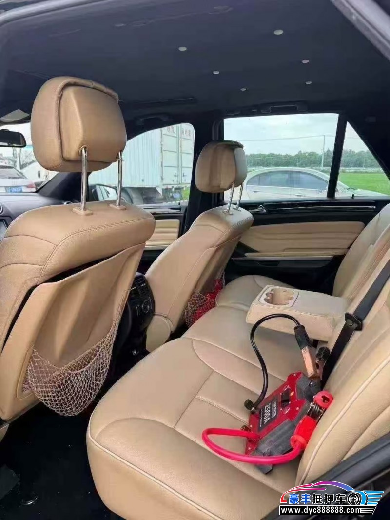 11年奔驰ML轿车抵押车出售