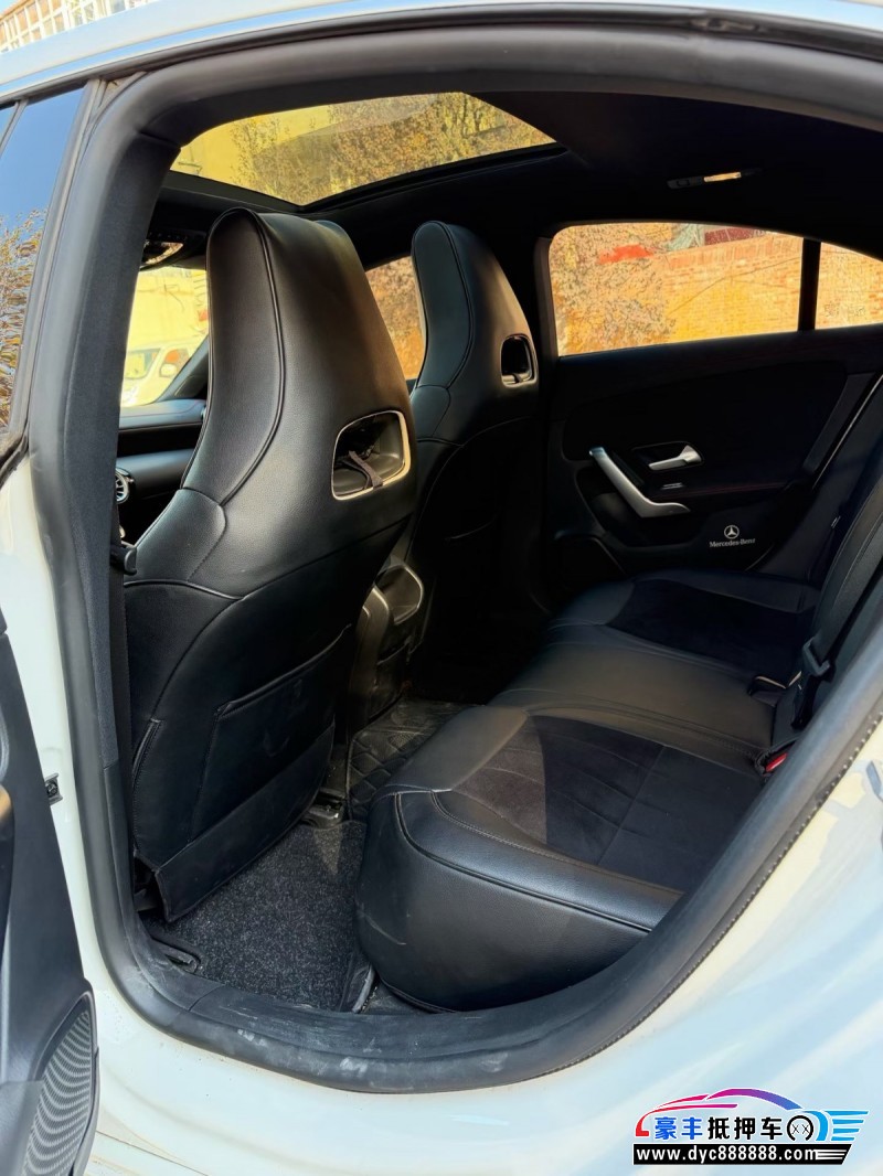 20年奔驰CLA轿车抵押车出售