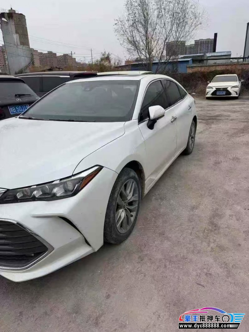 22年丰田亚洲龙轿车抵押车出售