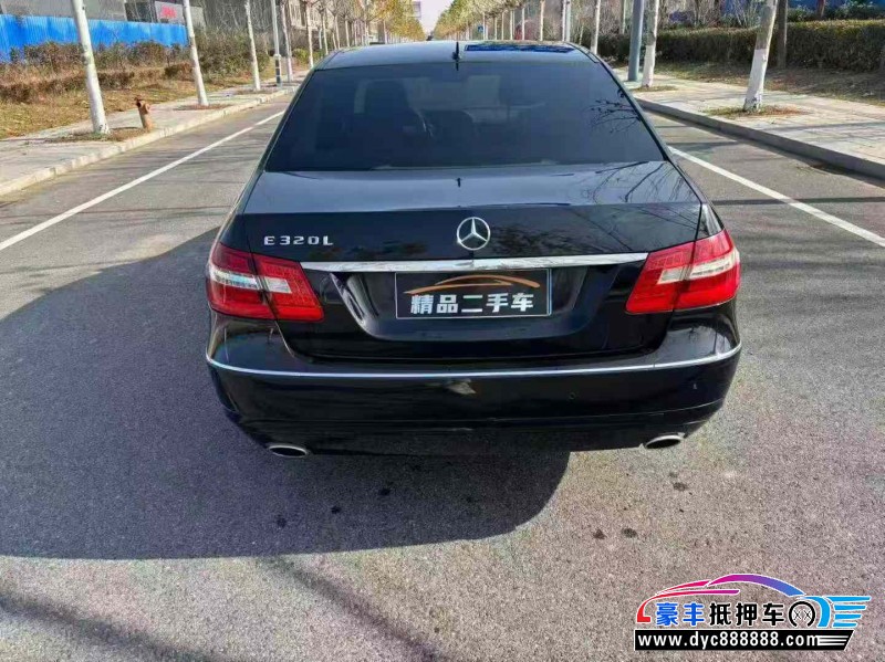 13年奔驰E轿车抵押车出售