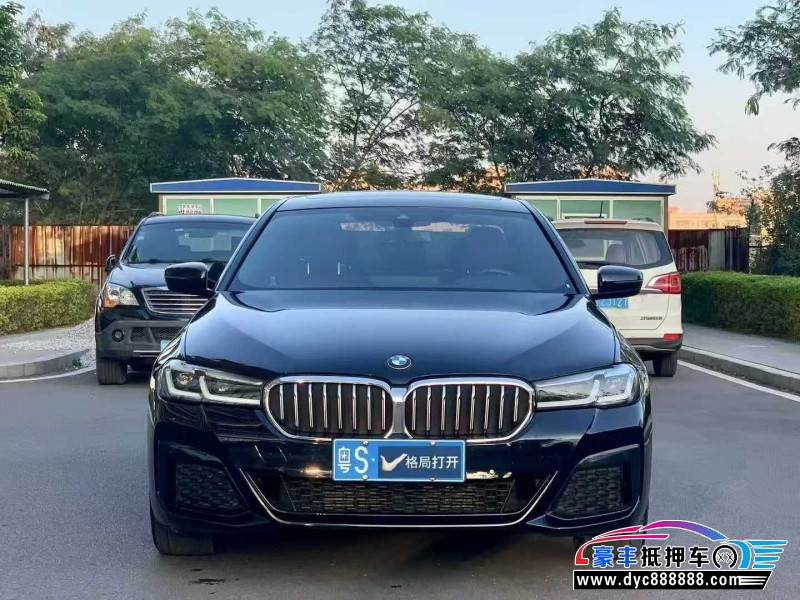 22年宝马5系轿车