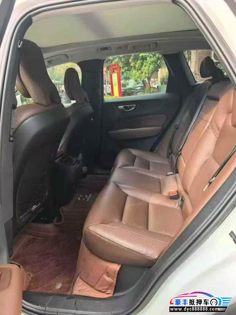 19年沃尔沃XC60轿车抵押车出售