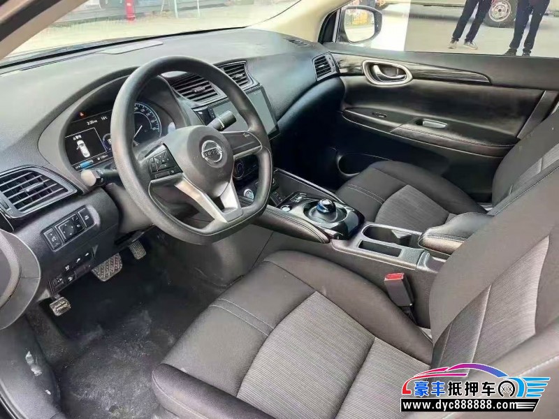 21年日产轩逸轿车抵押车出售