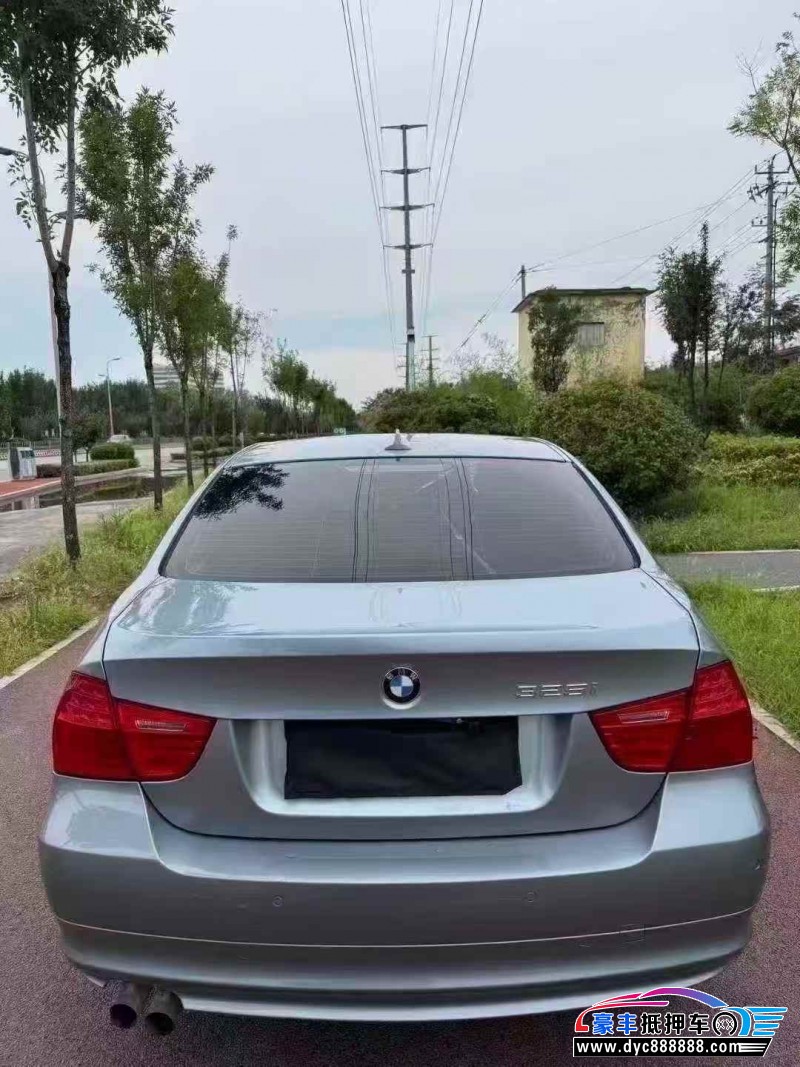 11年宝马3系轿车抵押车出售