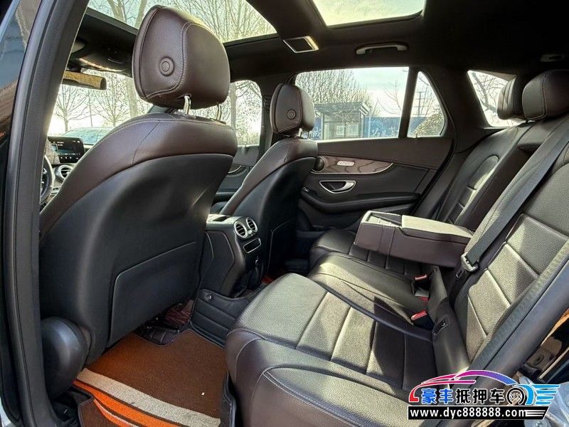 19年奔驰GLC轿车抵押车出售