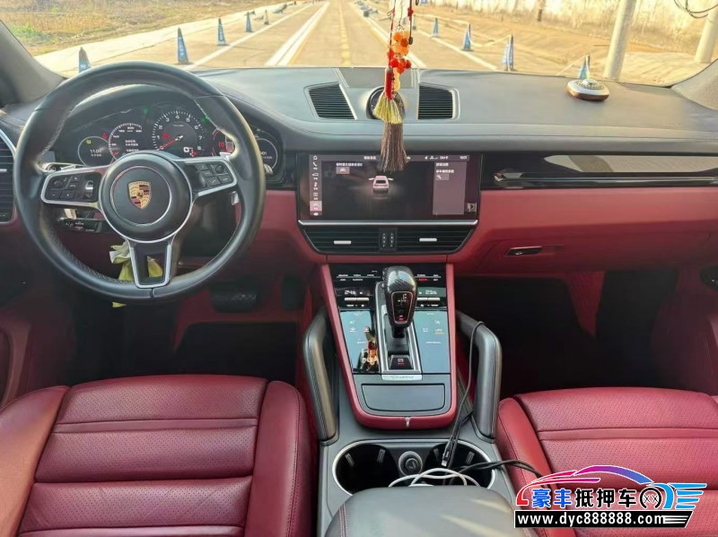 21年保时捷卡宴轿车抵押车出售