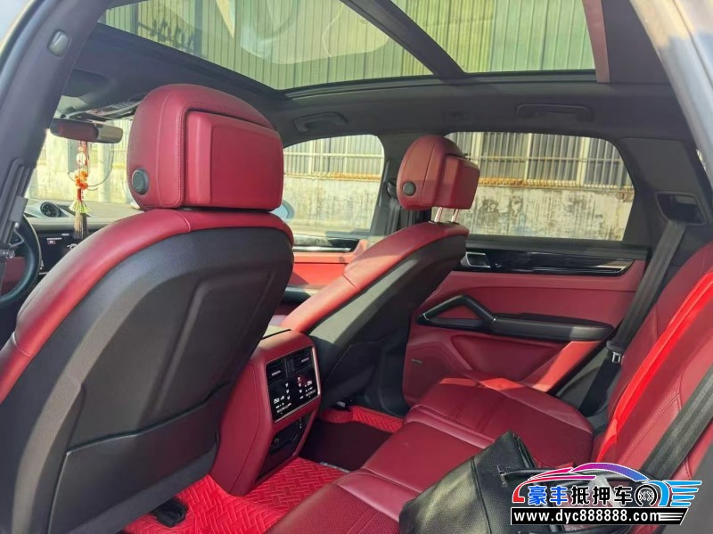 21年保时捷卡宴轿车抵押车出售