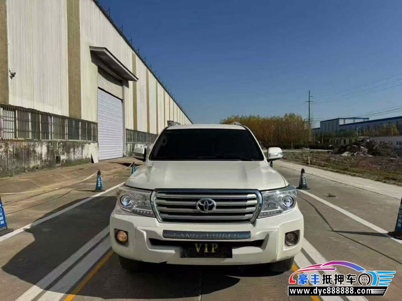 14年丰田兰德酷路泽(陆巡)轿车抵押车出售