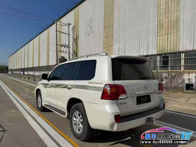 14年丰田兰德酷路泽（陆巡）轿车抵押车出售