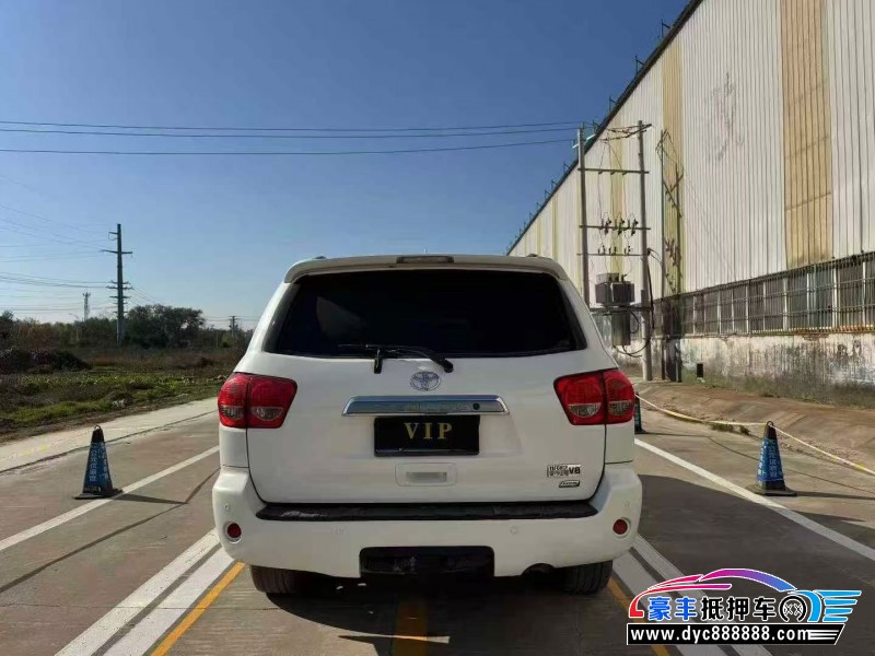 14年丰田红杉轿车抵押车出售