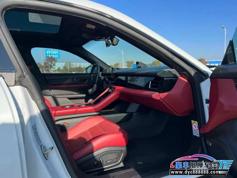 22年保时捷TaYcan轿车抵押车出售