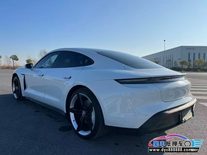 22年保时捷TaYcan轿车抵押车出售