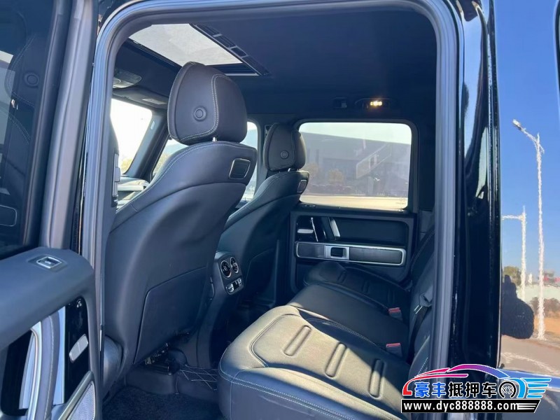 23年奔驰G轿车抵押车出售