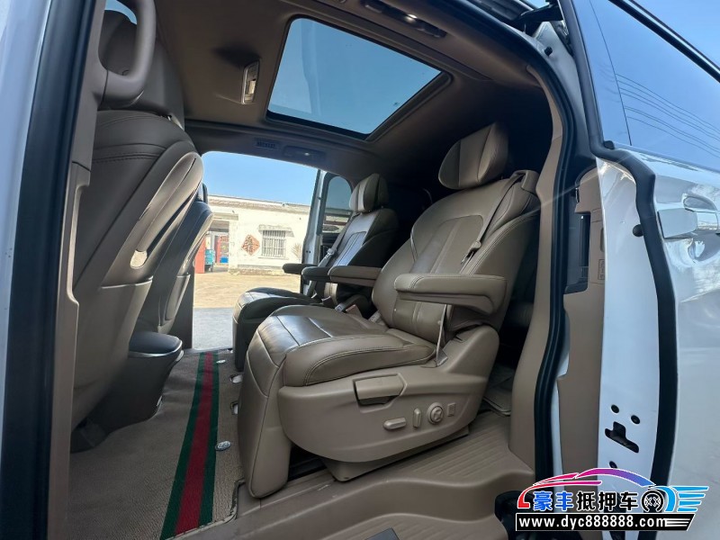 18年别克GL8轿车抵押车出售