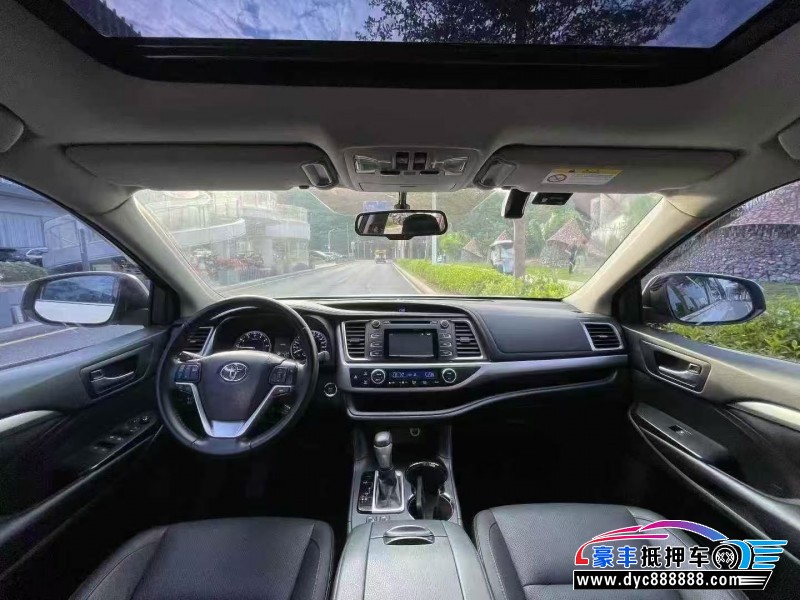 17年丰田汉兰达轿车抵押车出售