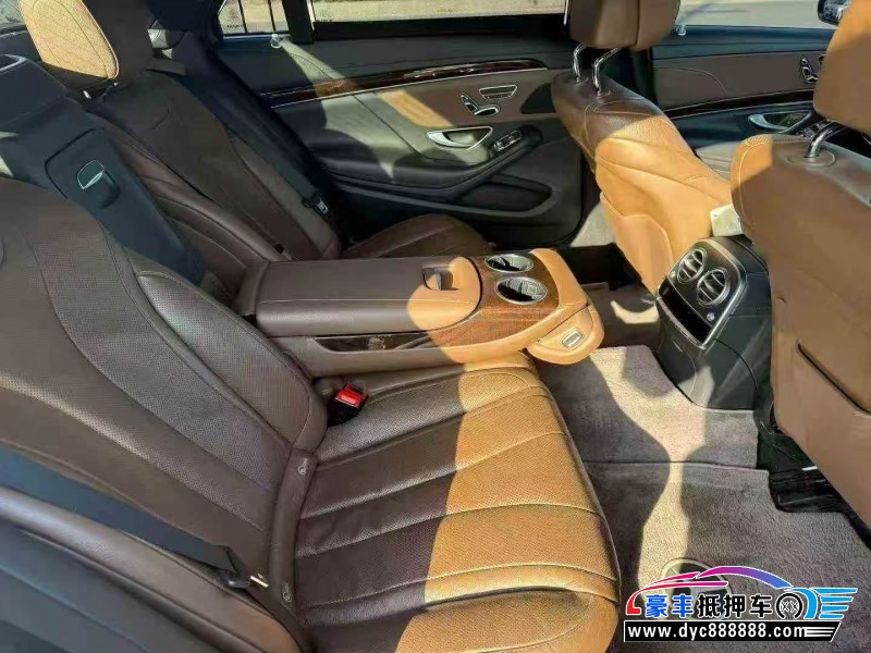 19年奔驰S轿车抵押车出售