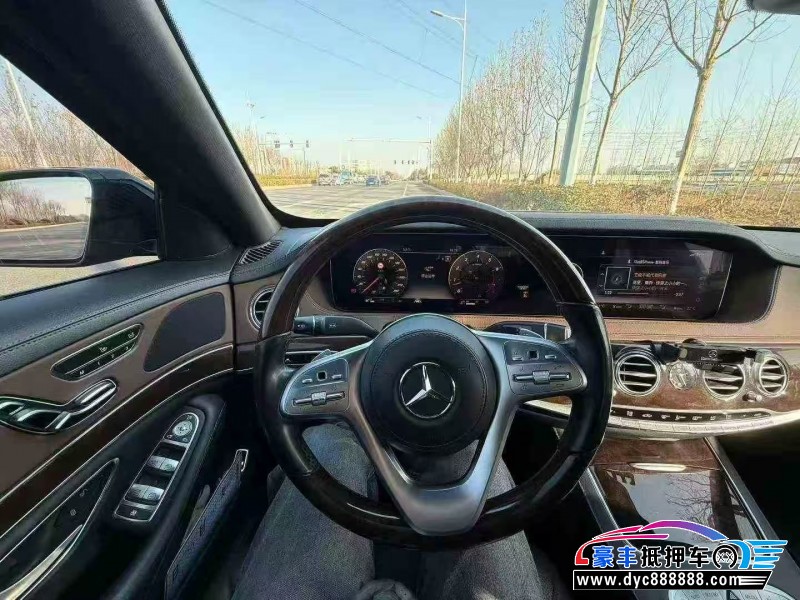 19年奔驰S轿车抵押车出售