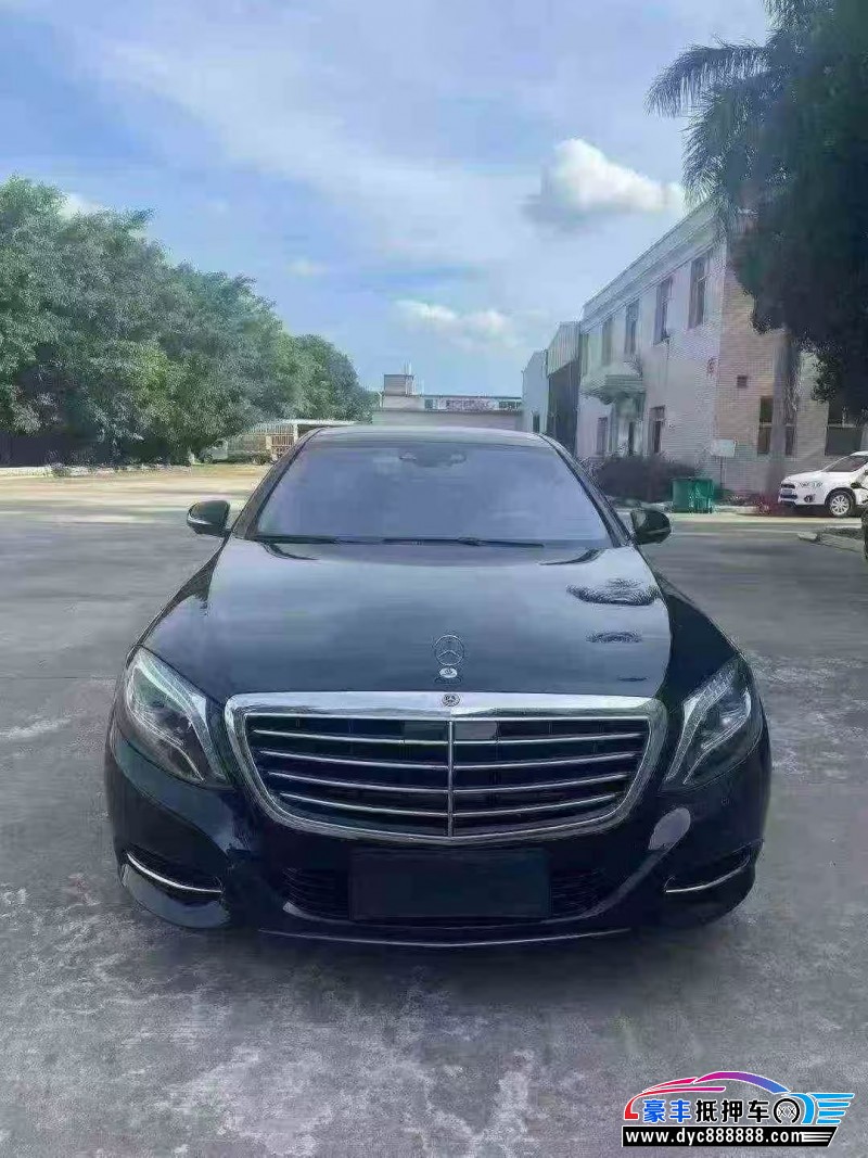 抵押车出售17年奔驰S轿车