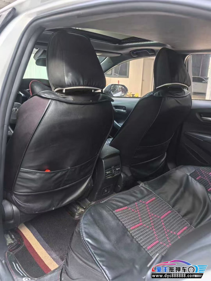 21年丰田雷凌轿车抵押车出售