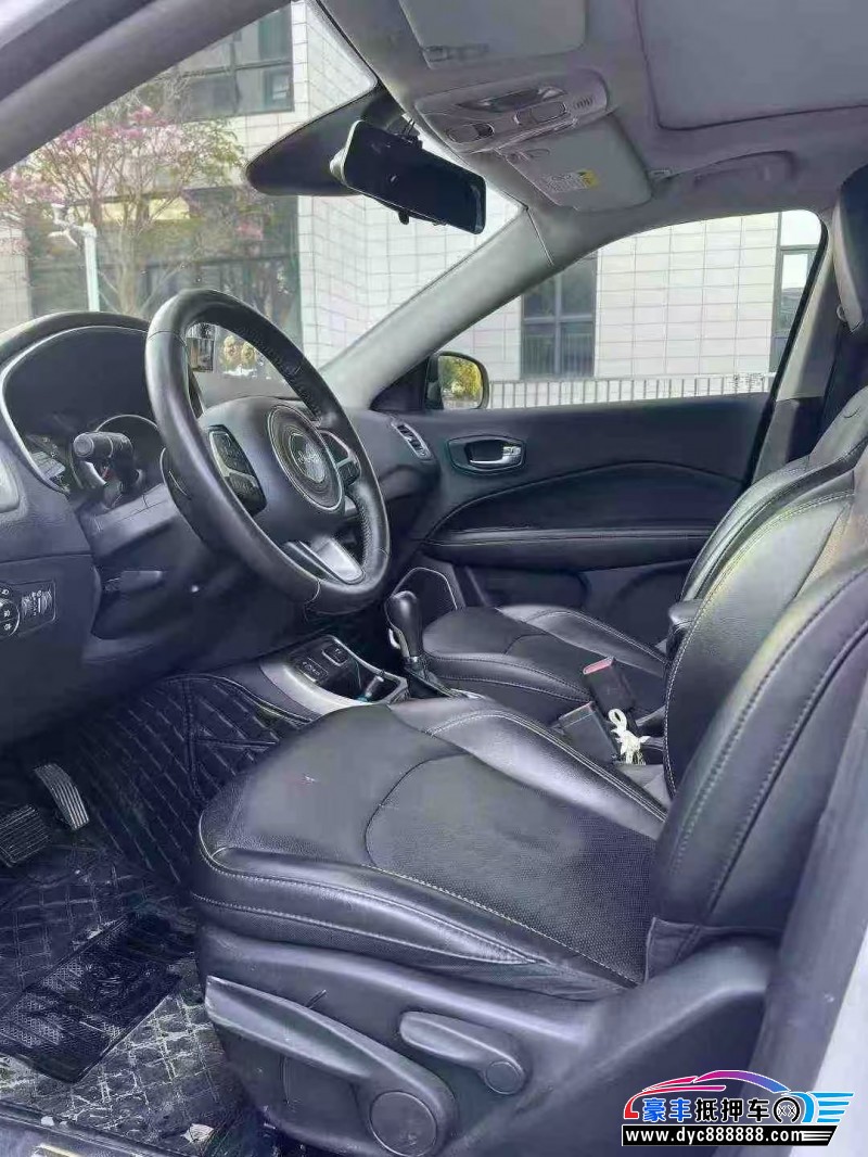 18年Jeep指南者轿车抵押车出售