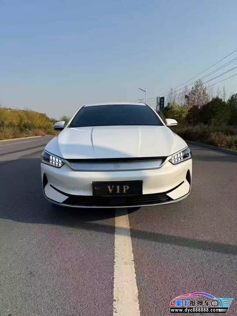 抵押车出售24年比亚迪秦轿车