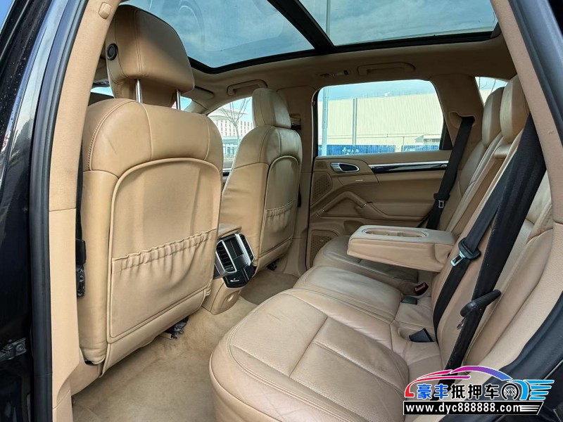 11年保时捷卡宴轿车抵押车出售