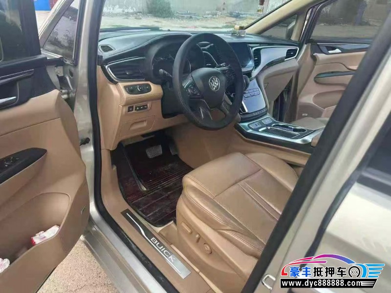 18年别克GL8轿车抵押车出售