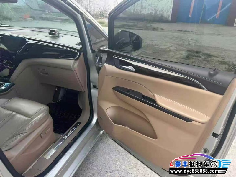 18年别克GL8轿车抵押车出售