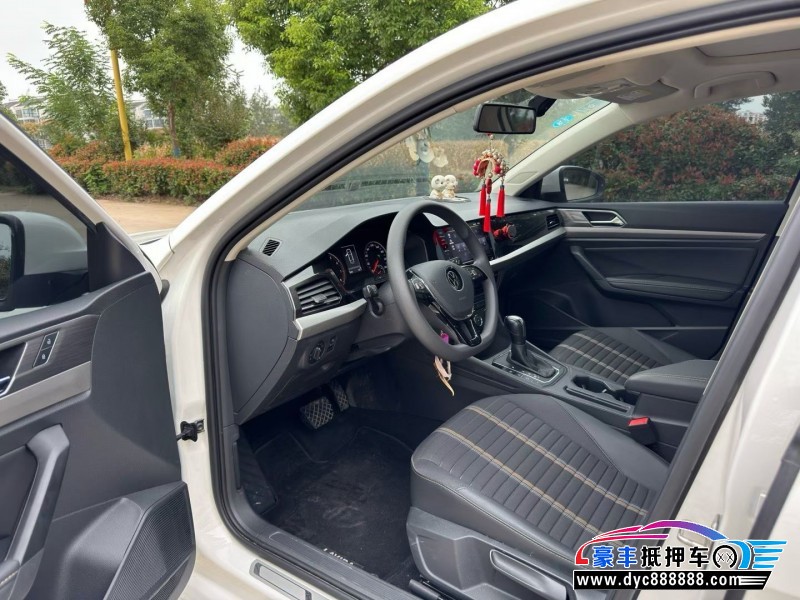 20年大众朗逸轿车抵押车出售