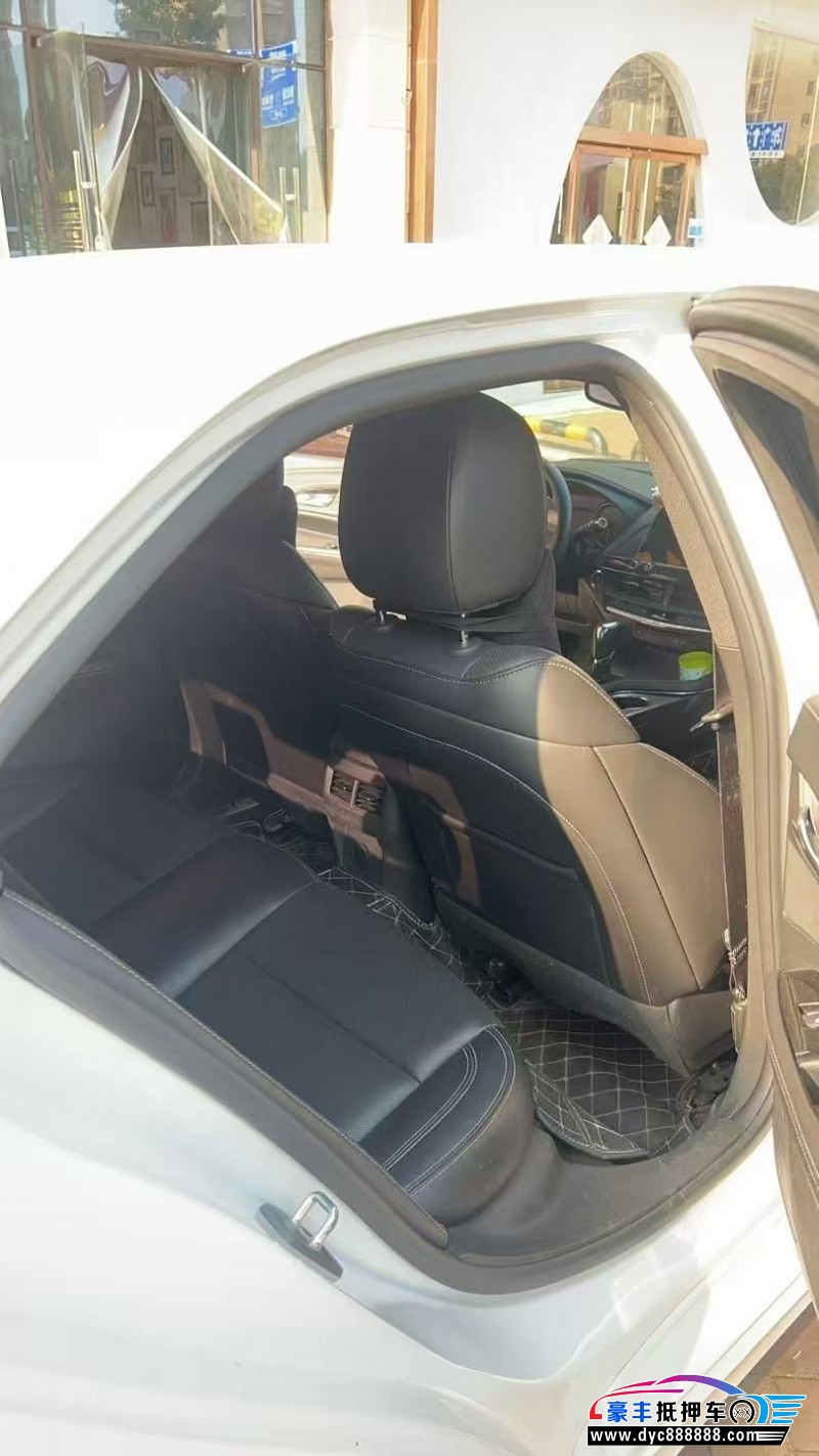 22年凯迪拉克CT4轿车抵押车出售