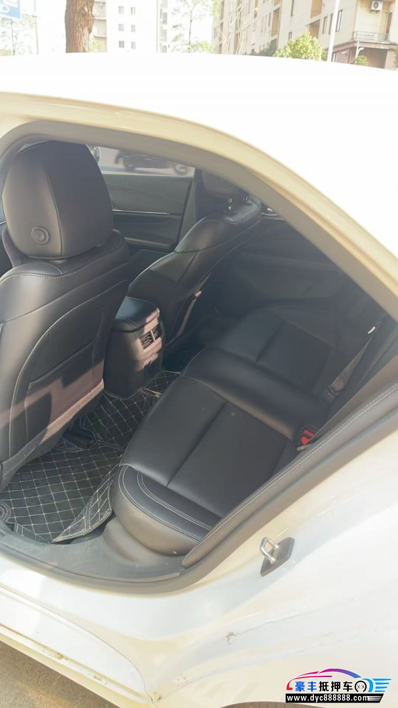 22年凯迪拉克CT4轿车抵押车出售