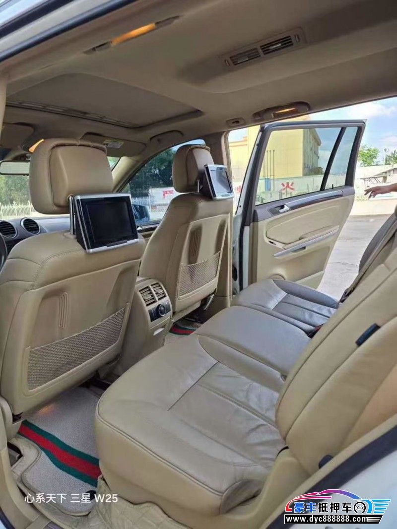 11年奔驰GL级SUV抵押车出售